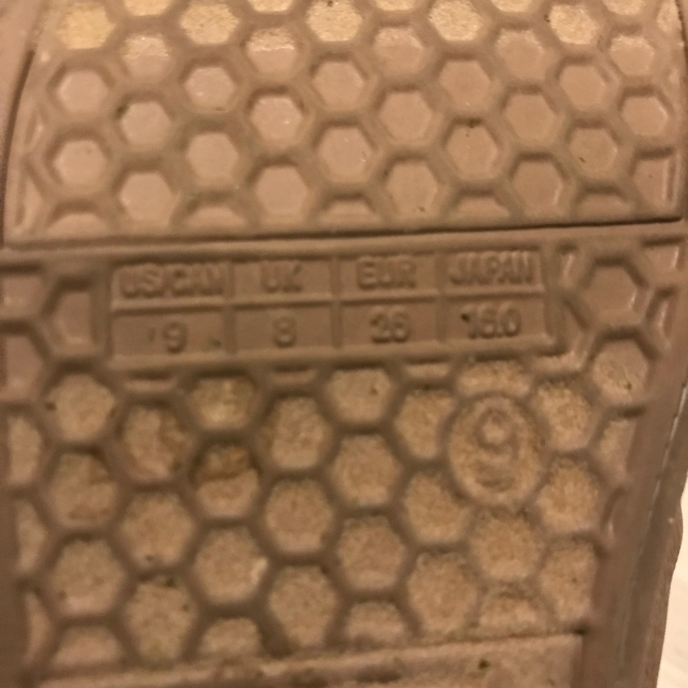 Gap Suede bootie 9 - Picture 5 of 7